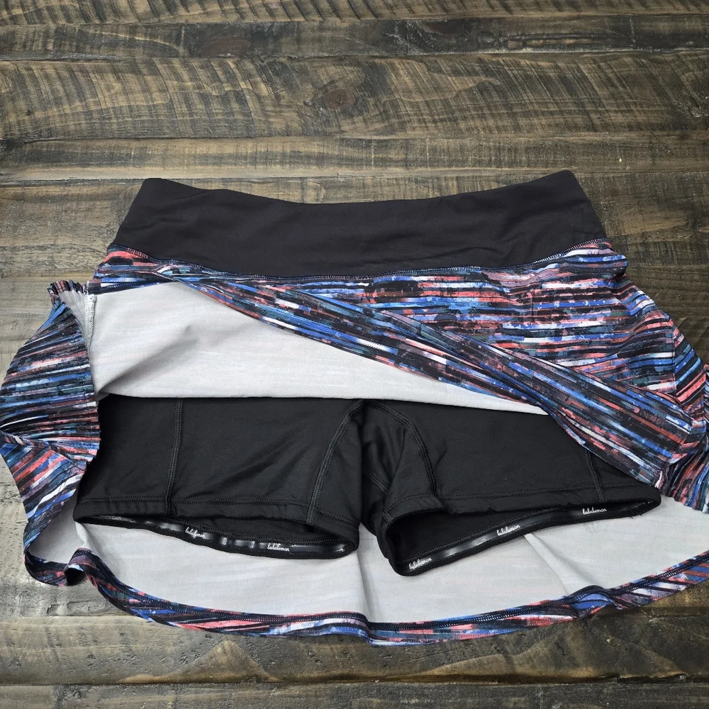 LULULEMON Play Off The Pleats Skirt |‎ 6